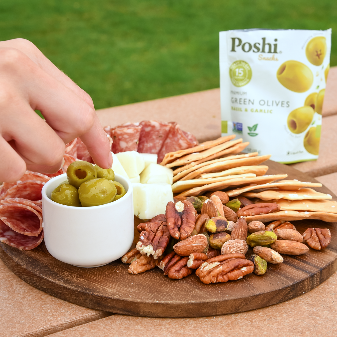 Poshi Olive Snacks - Green Olives - Basil & Garlic, 1.10 oz