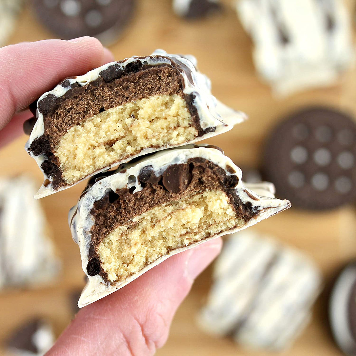 Robert Irvine's Fit Crunch Whey Protein Baked Bar - Milk & Cookies